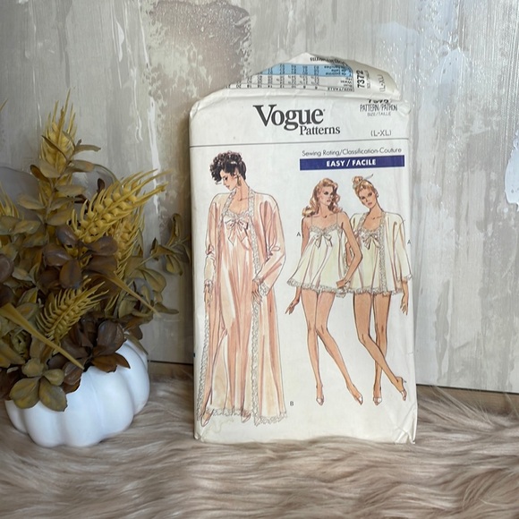 Vintage Vogue Sewing Pattern 7372 (L-XL), 1988, used - Picture 1 of 4